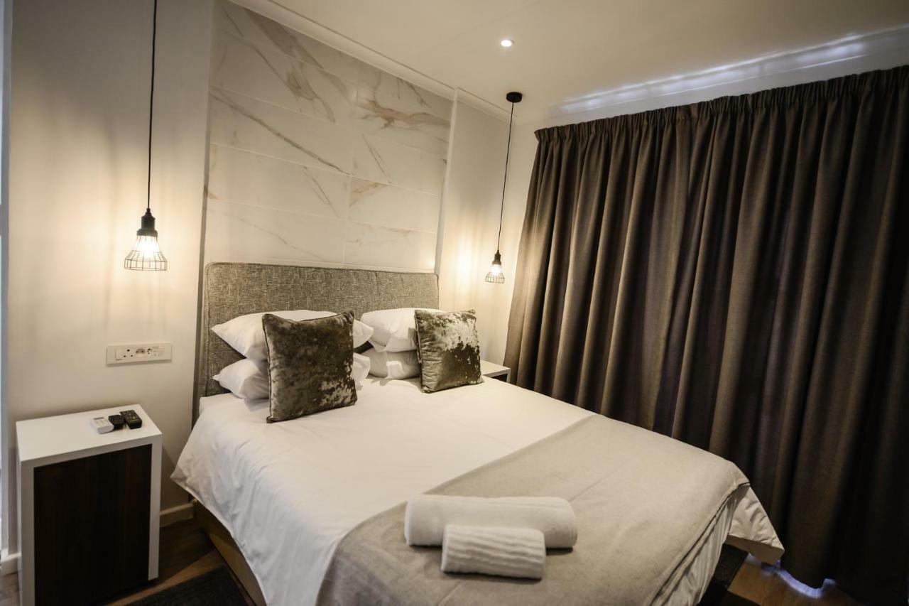 Hotel The Royal Bryanston Johannesburg Exterior foto